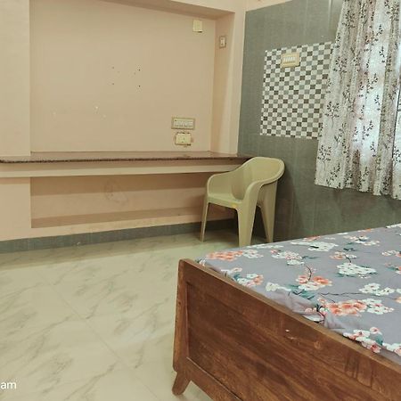 Selvams Home Stay Tiruchchendūr Esterno foto
